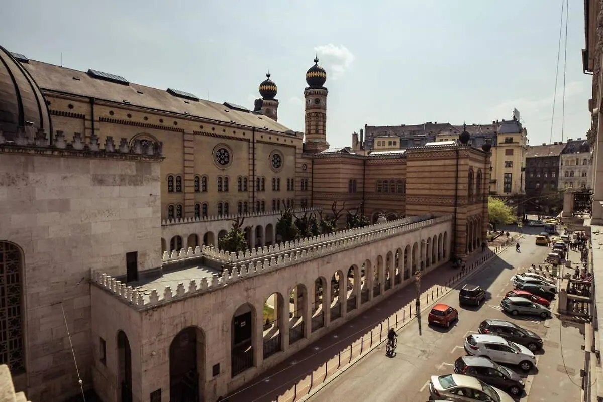 New A C Studio With View Of The Synagogue Budapest 0*,  Hungary